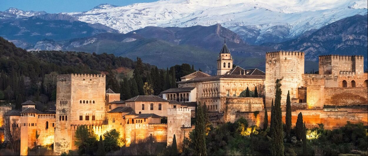 La Junta quiere un transporte público de Granada a la estación de esquí de Sierra Nevada