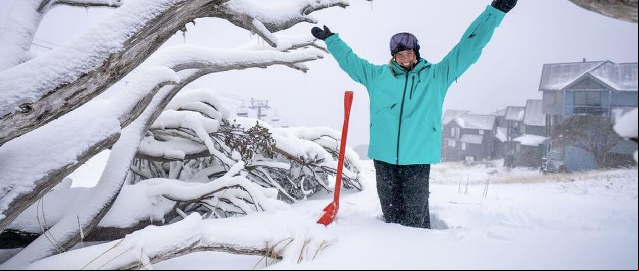 Tras un verano tórrido la temporada de esquí en Australia abre con nevadas